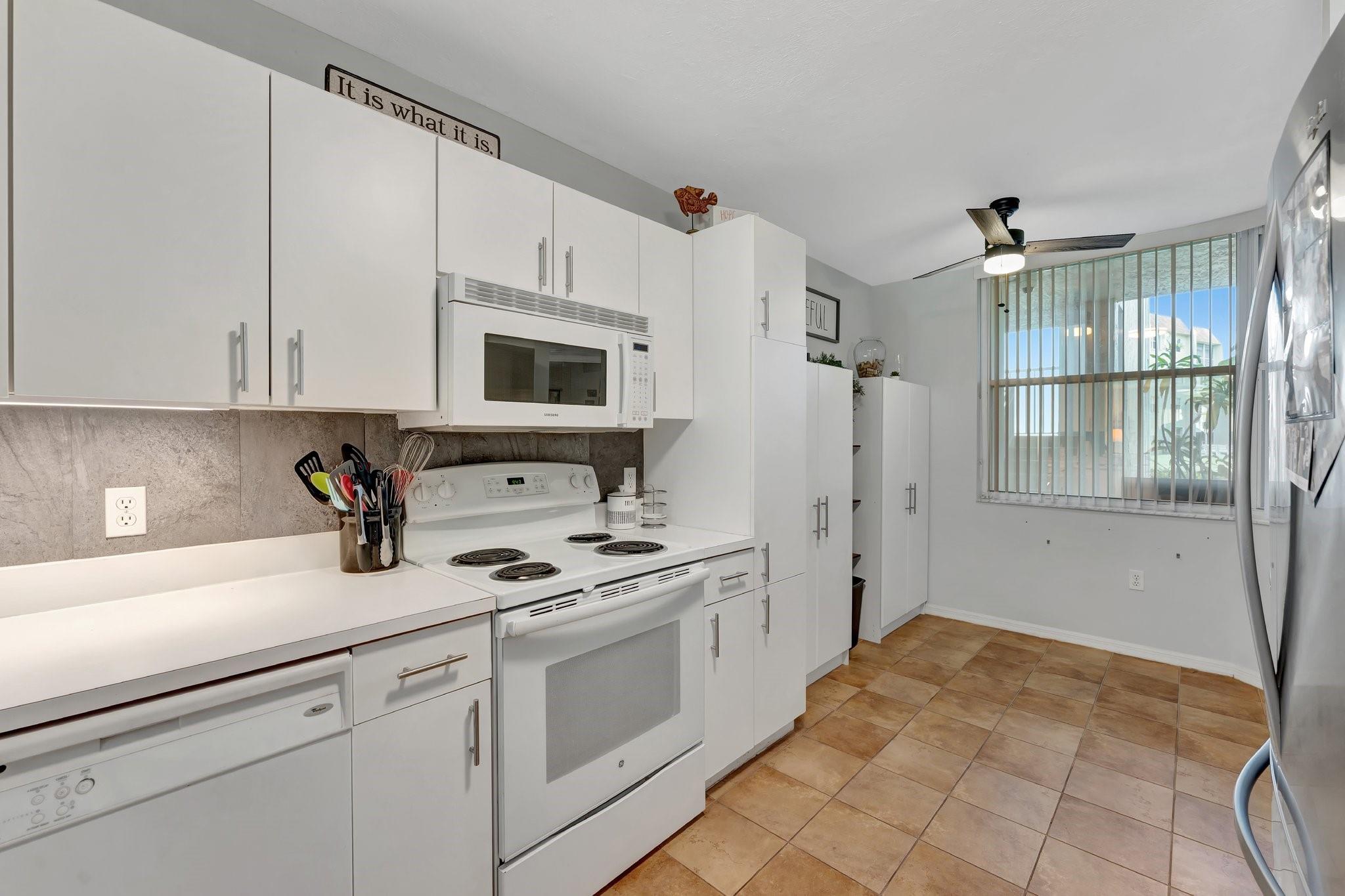 10217 NW 24th Pl 101