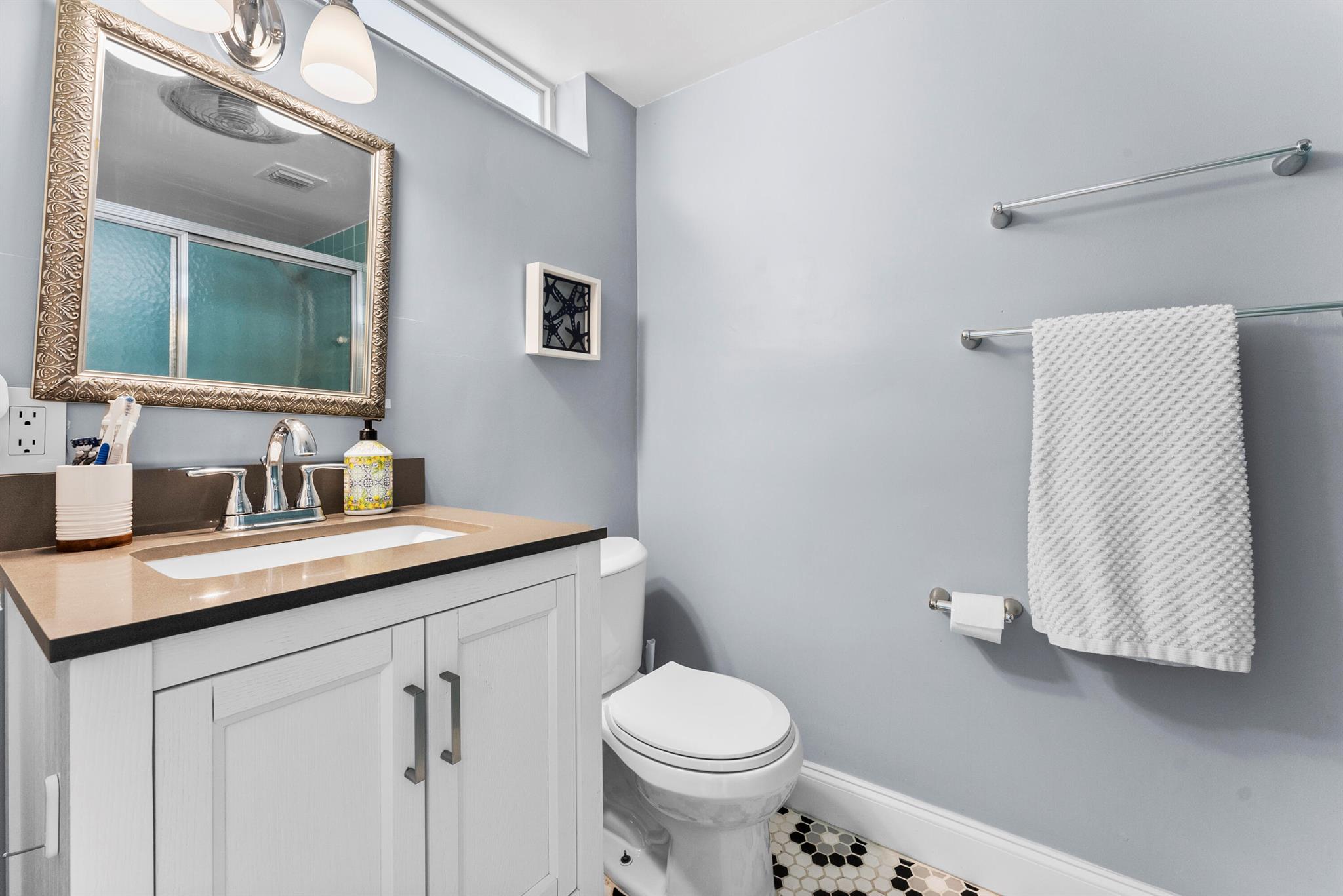 SHORELAND CO-OP - Residential Lease