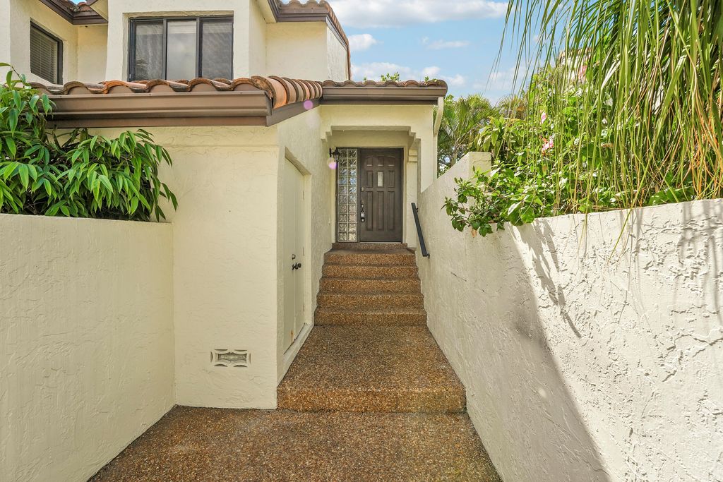 Photo of 7902 Seville Place #1604, Boca Raton, FL 33433 (MLS # R11169218)