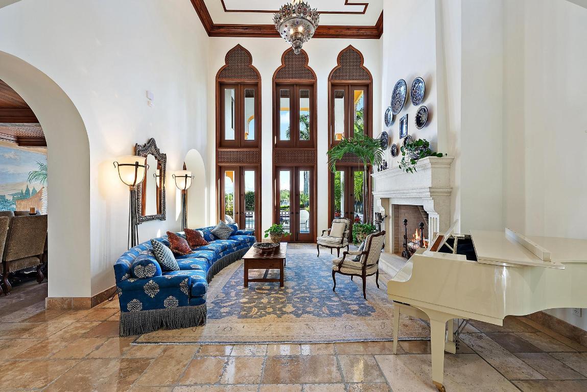 COMMODORES POCKET - Residential