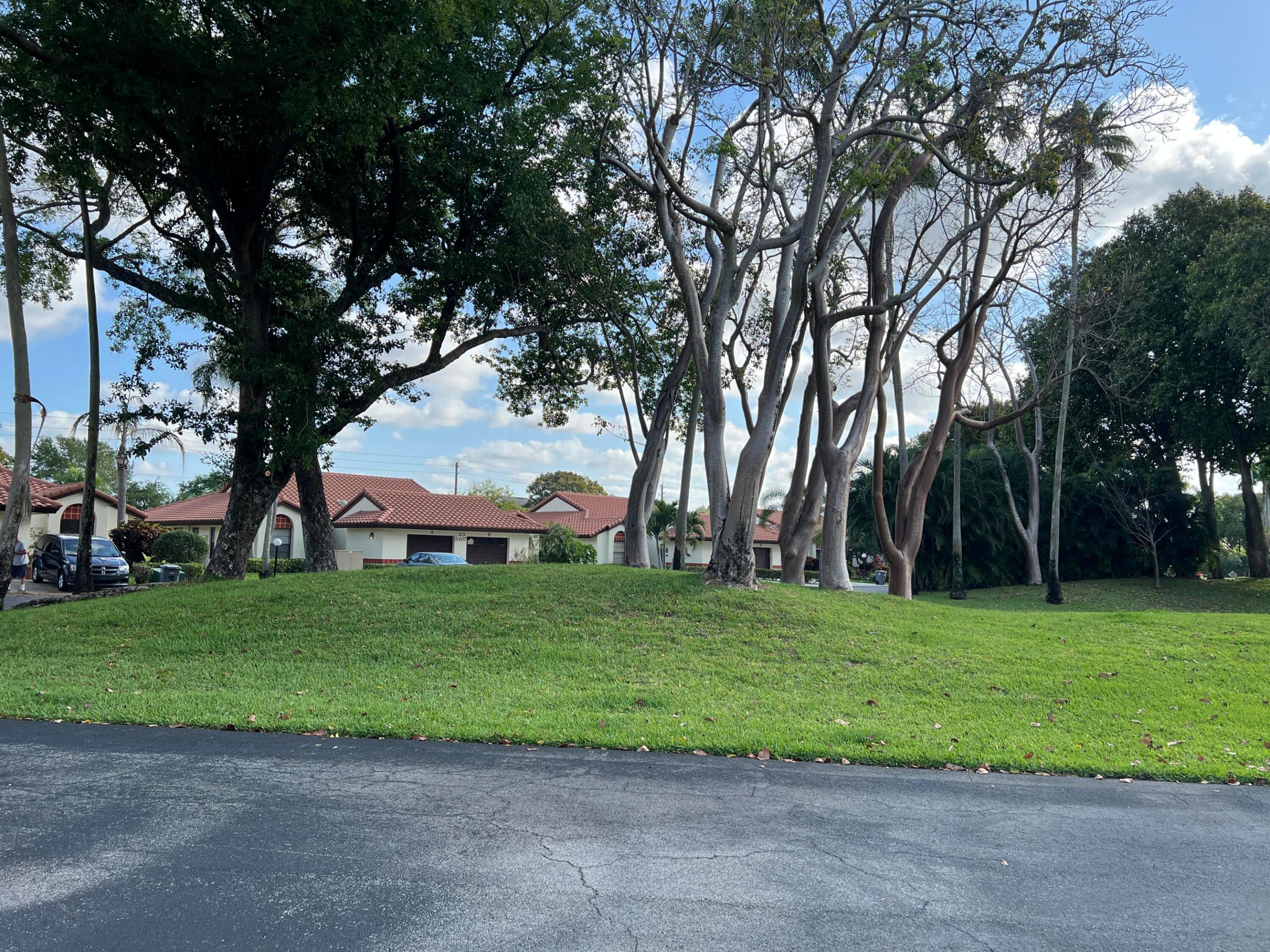 PALM CHASE CONDO - Residential