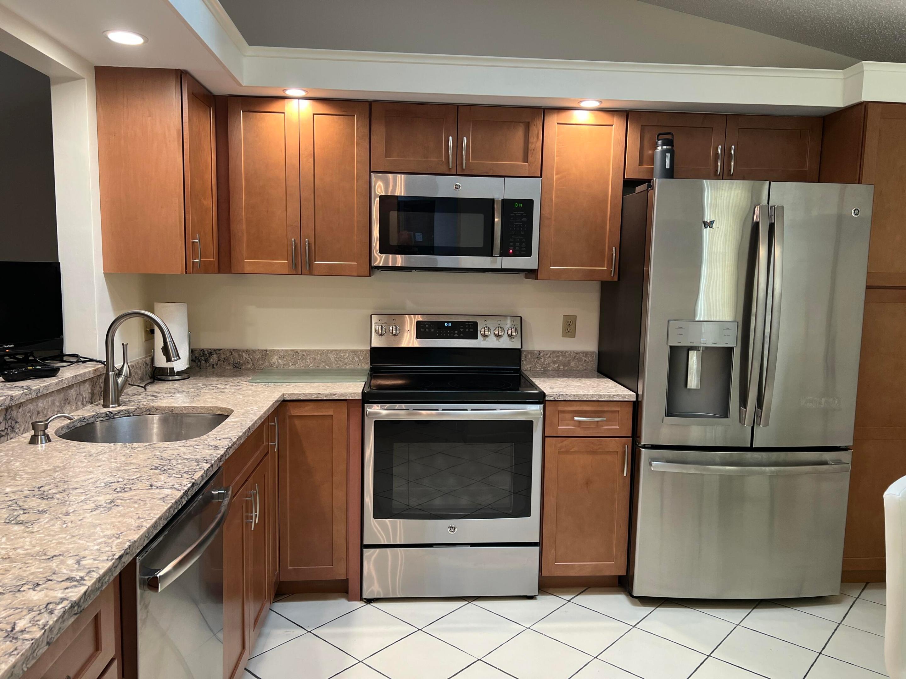 PALM CHASE CONDO - Residential