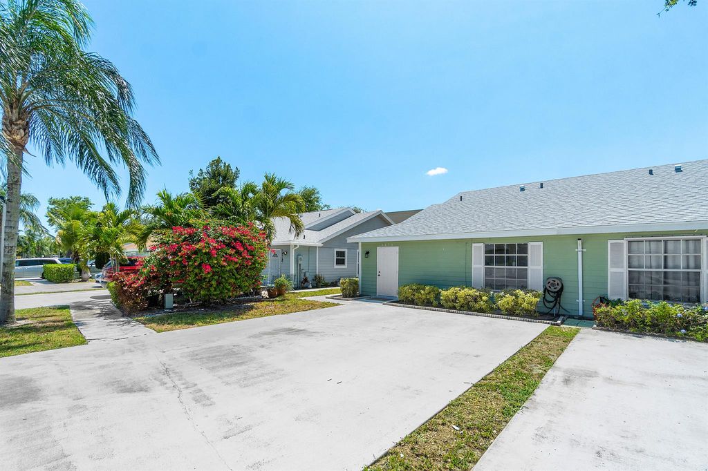 Photo of 1478 Royal Forest Court, West Palm Beach, FL 33406 (MLS # R11120670)