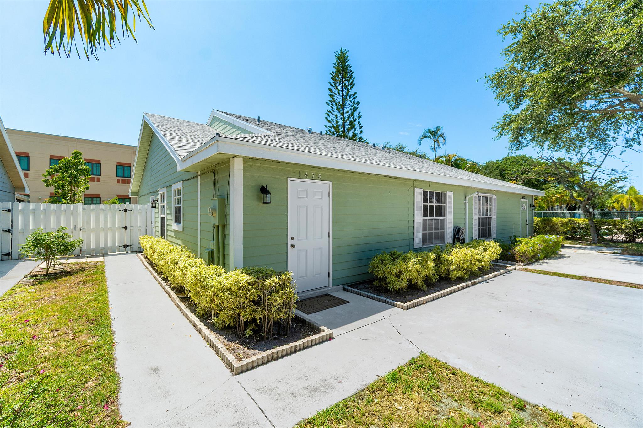 1478 Royal Forest Court