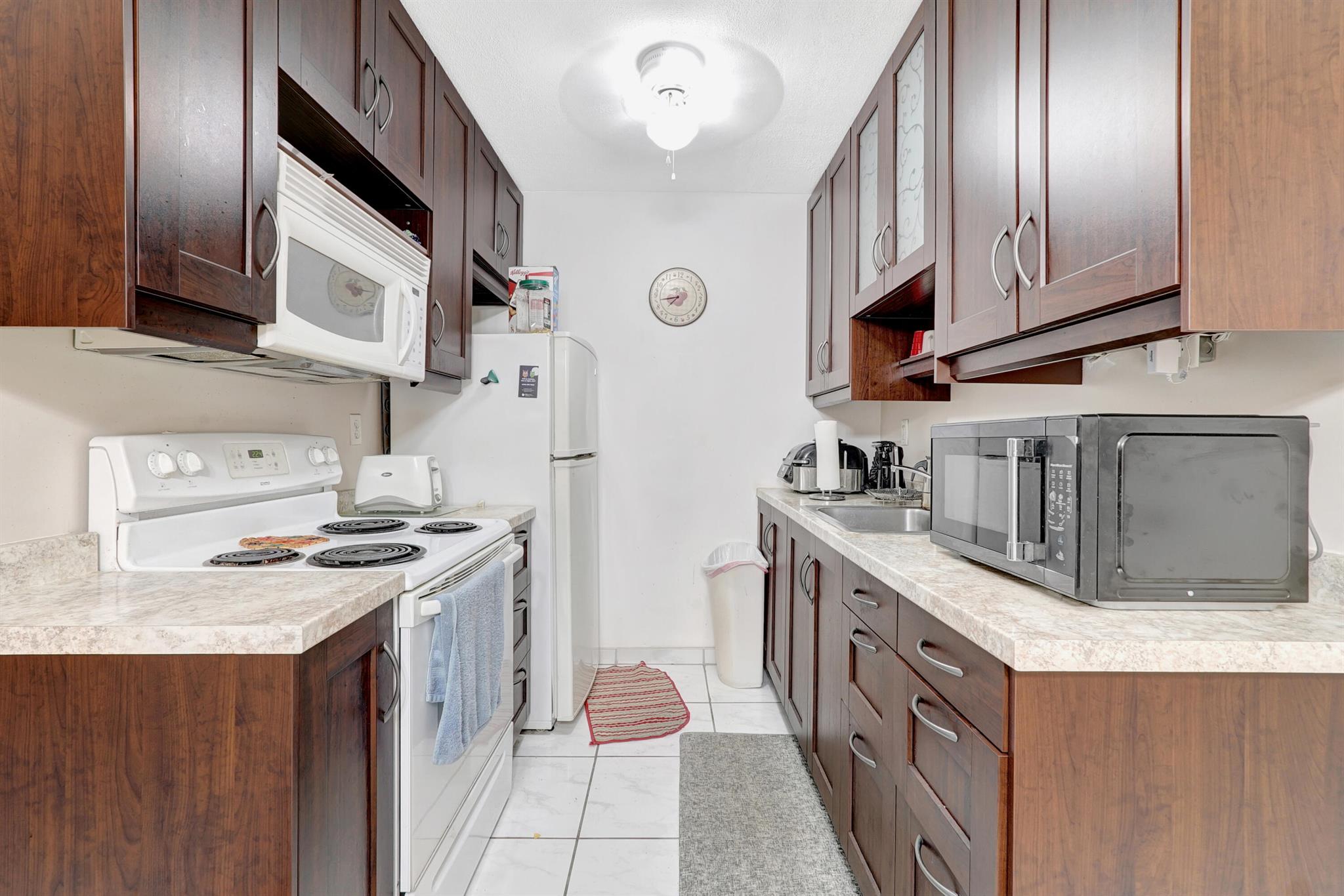 GOLDEN TOWERS NO 2 INC - - Residential