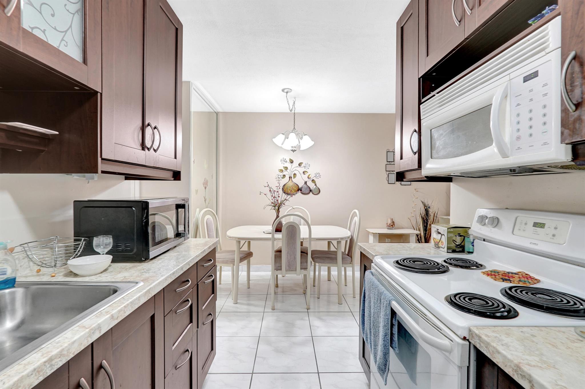 GOLDEN TOWERS NO 2 INC - - Residential