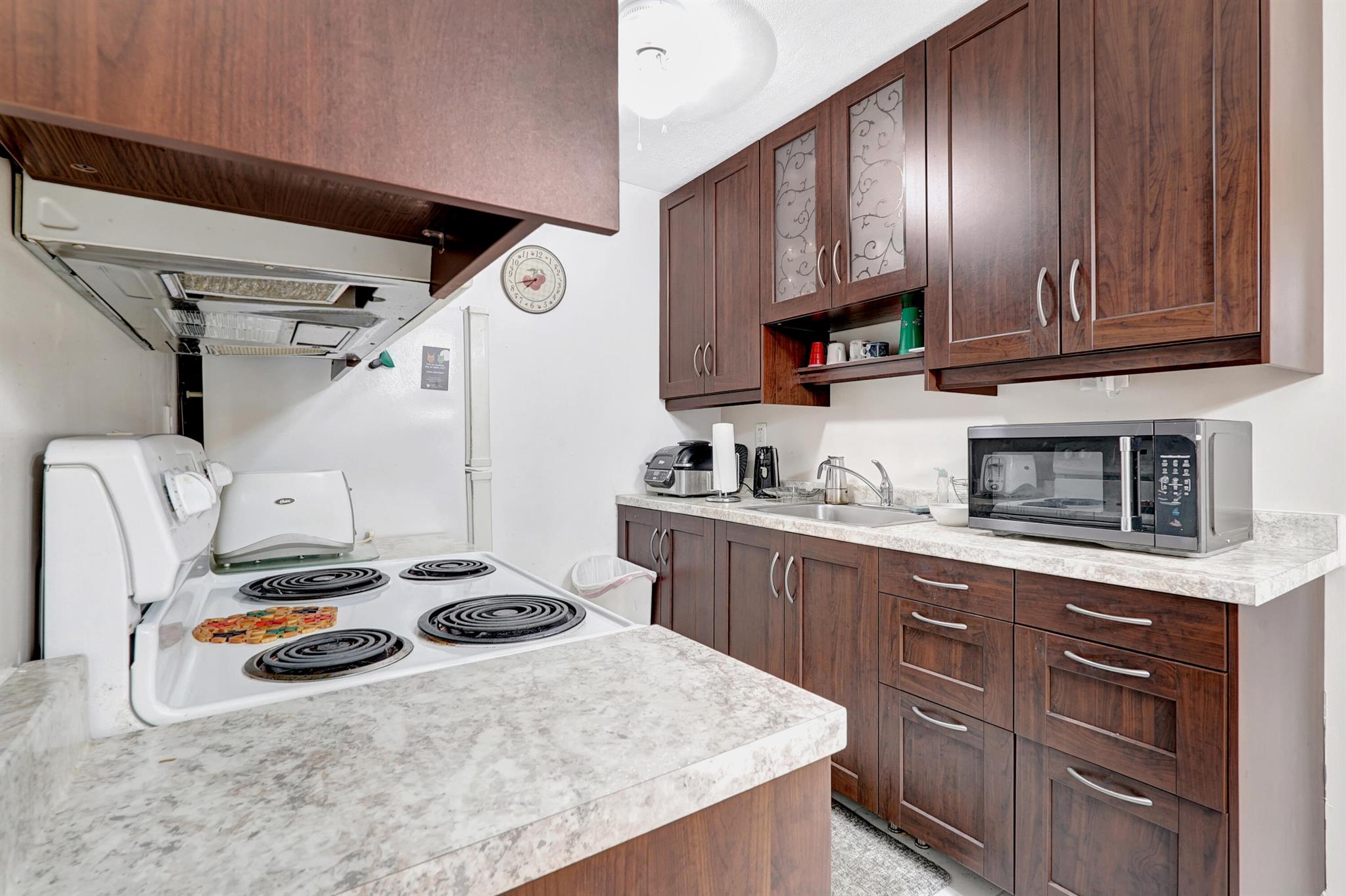 GOLDEN TOWERS NO 2 INC - - Residential