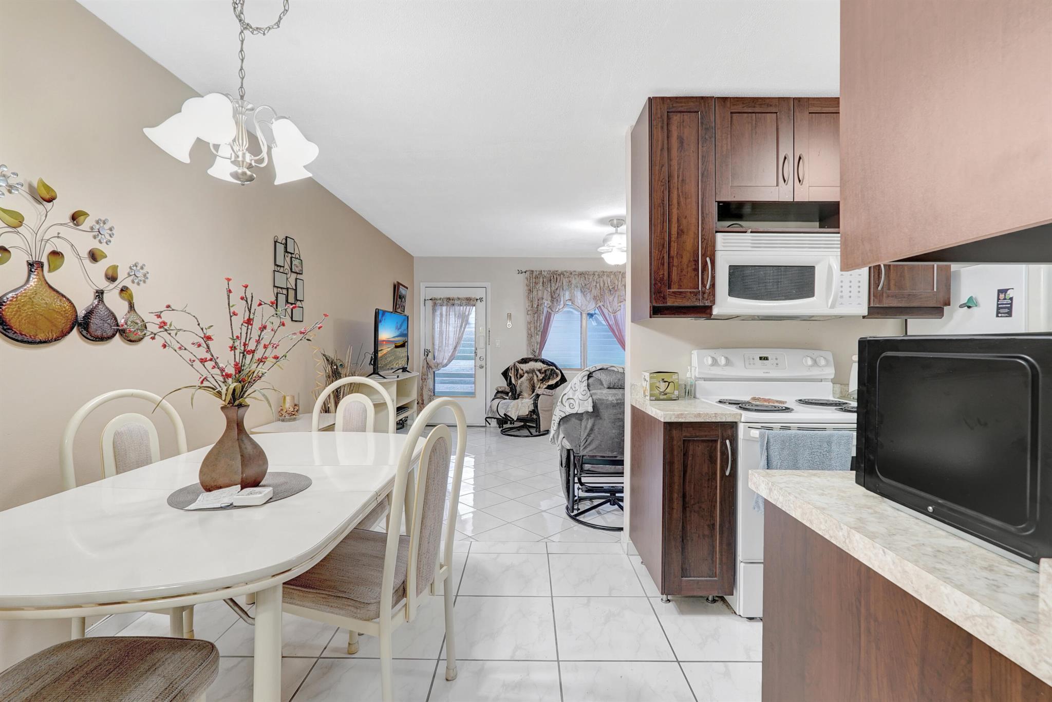 GOLDEN TOWERS NO 2 INC - - Residential