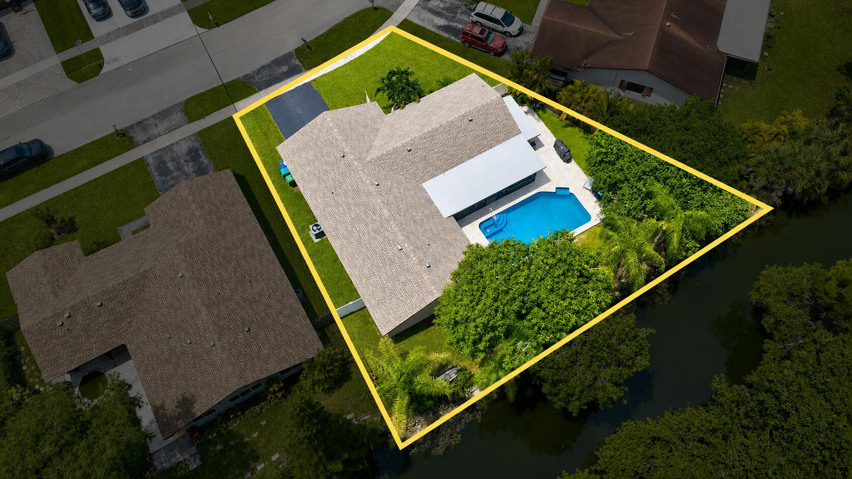 7041 NW 23RD Street