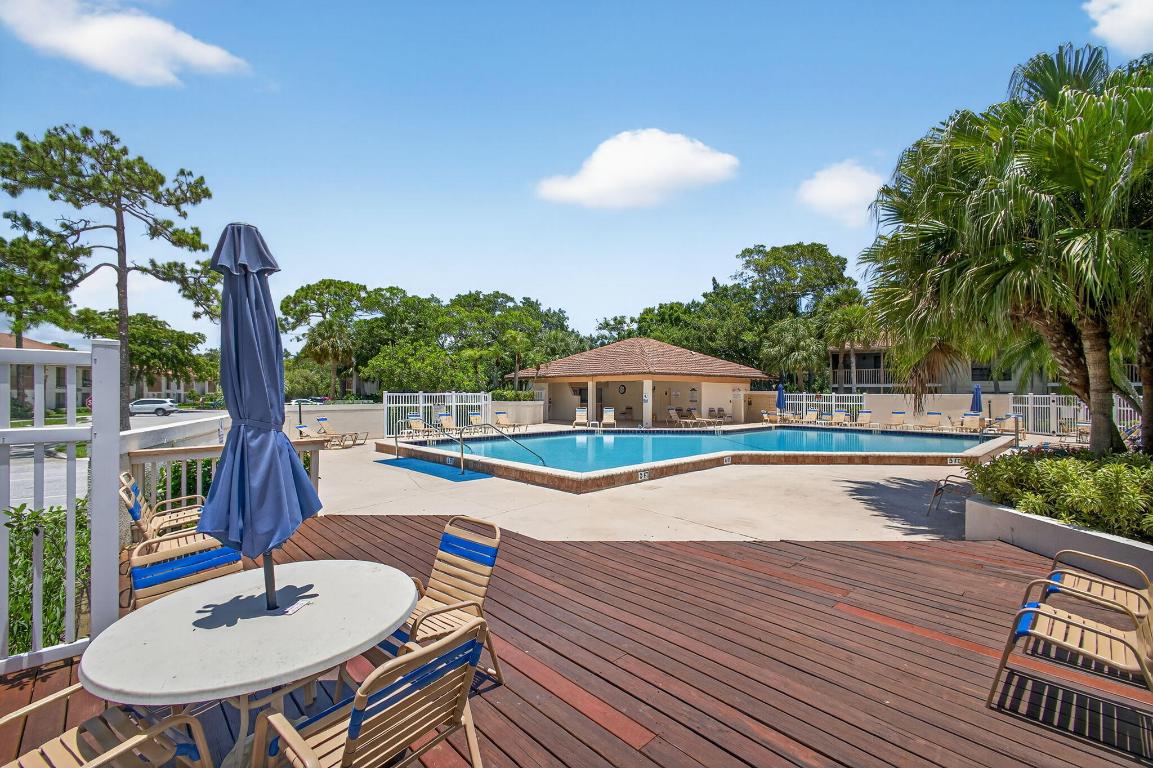 GOLF VILLAS CONDO - Residential