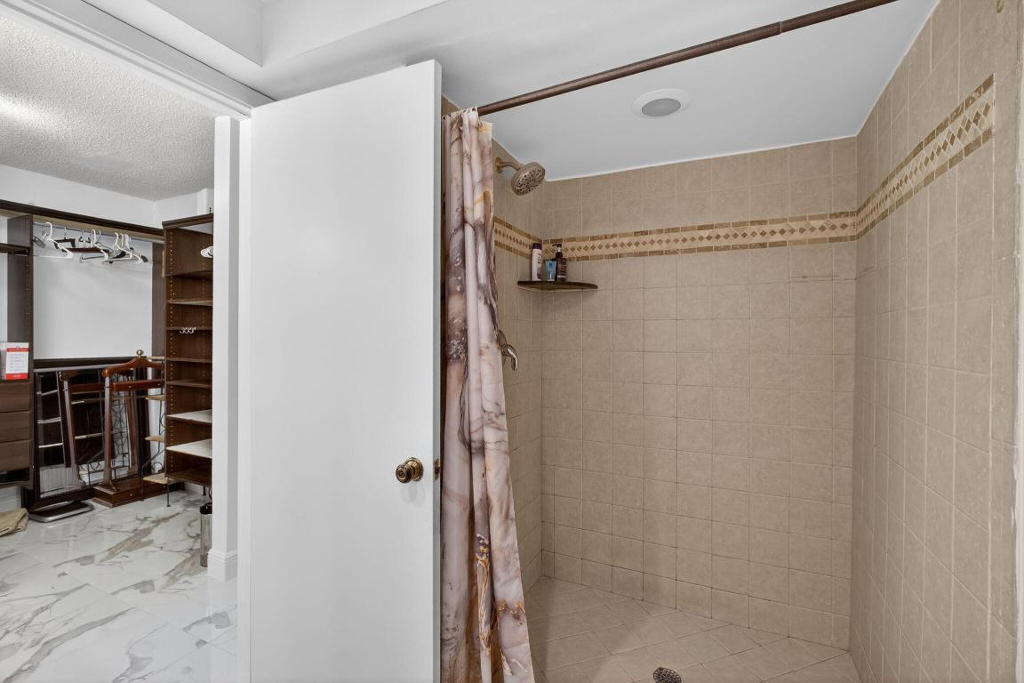 GOLF VILLAS CONDO - Residential