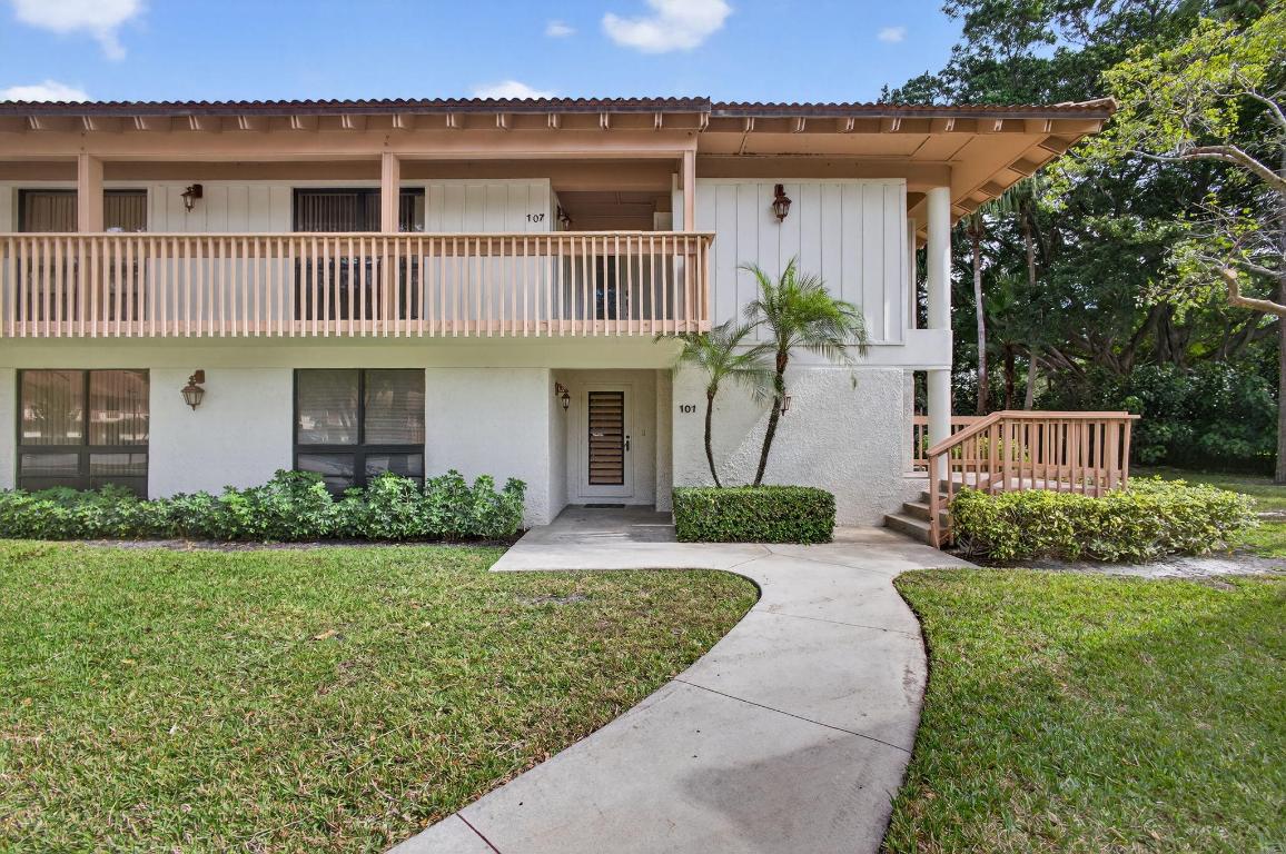 GOLF VILLAS CONDO - Residential