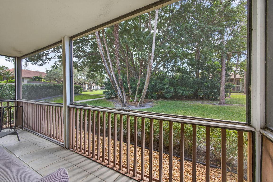 GOLF VILLAS CONDO - Residential