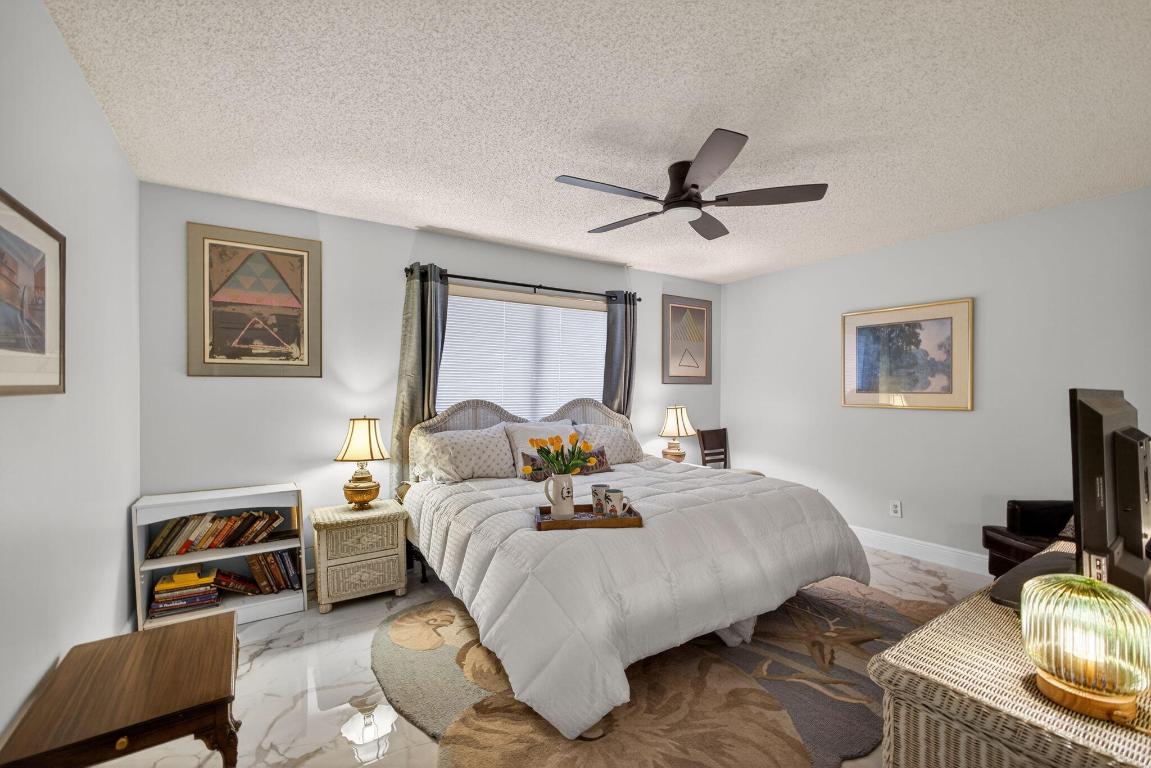 GOLF VILLAS CONDO - Residential