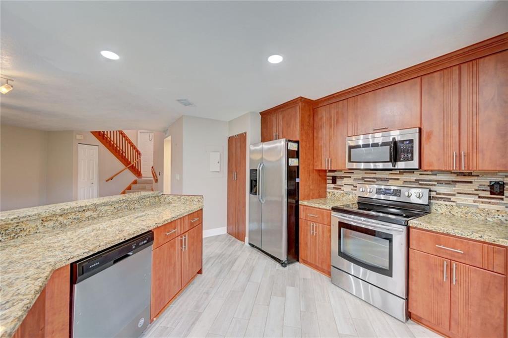 Lakeview Courts - Residential
