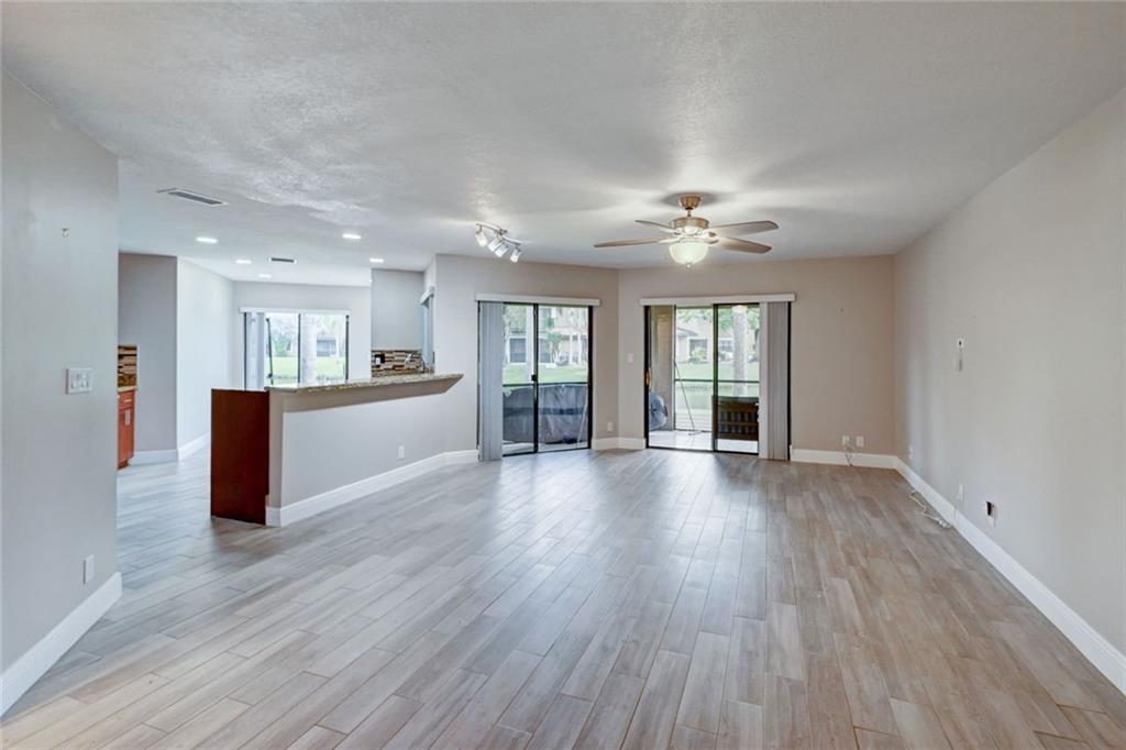 Lakeview Courts - Residential