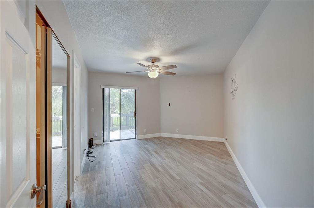 Lakeview Courts - Residential