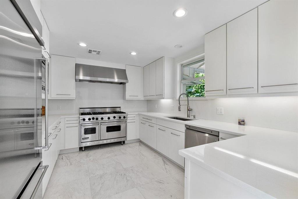 JAMAICA LANE IN - Residential