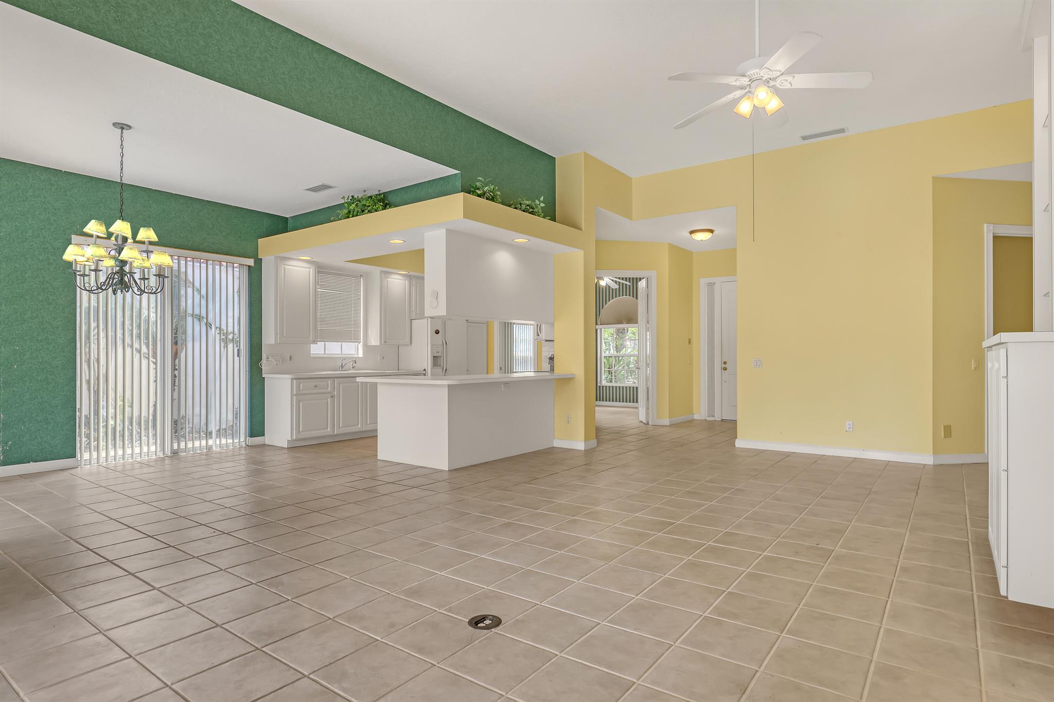 RIVERWALK 4 - Residential