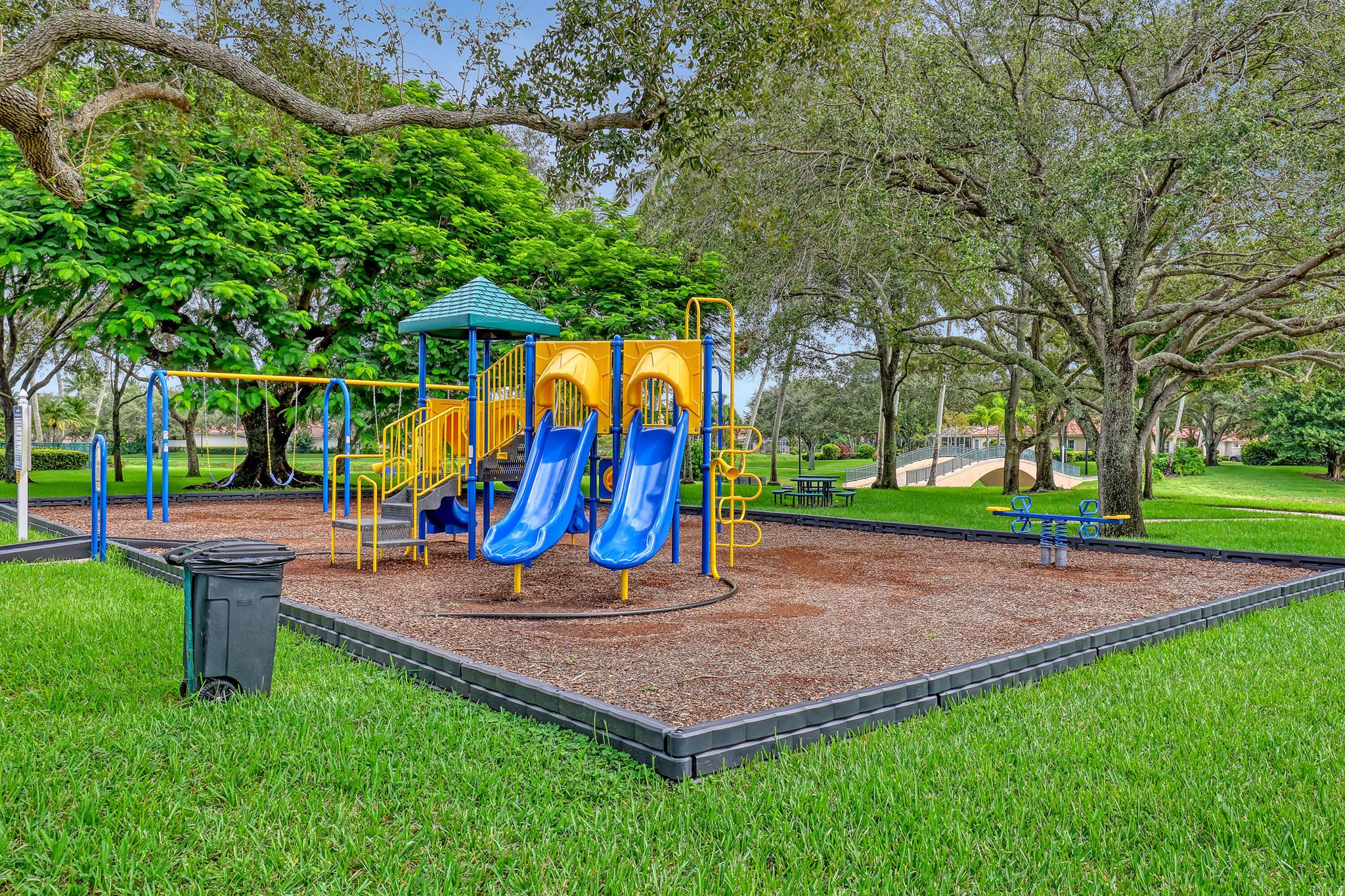 RIVERWALK 4 - Residential