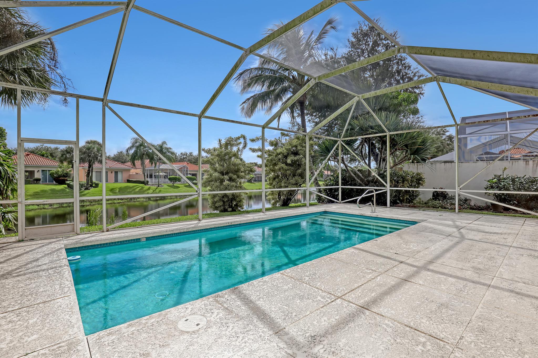 RIVERWALK 4 - Residential