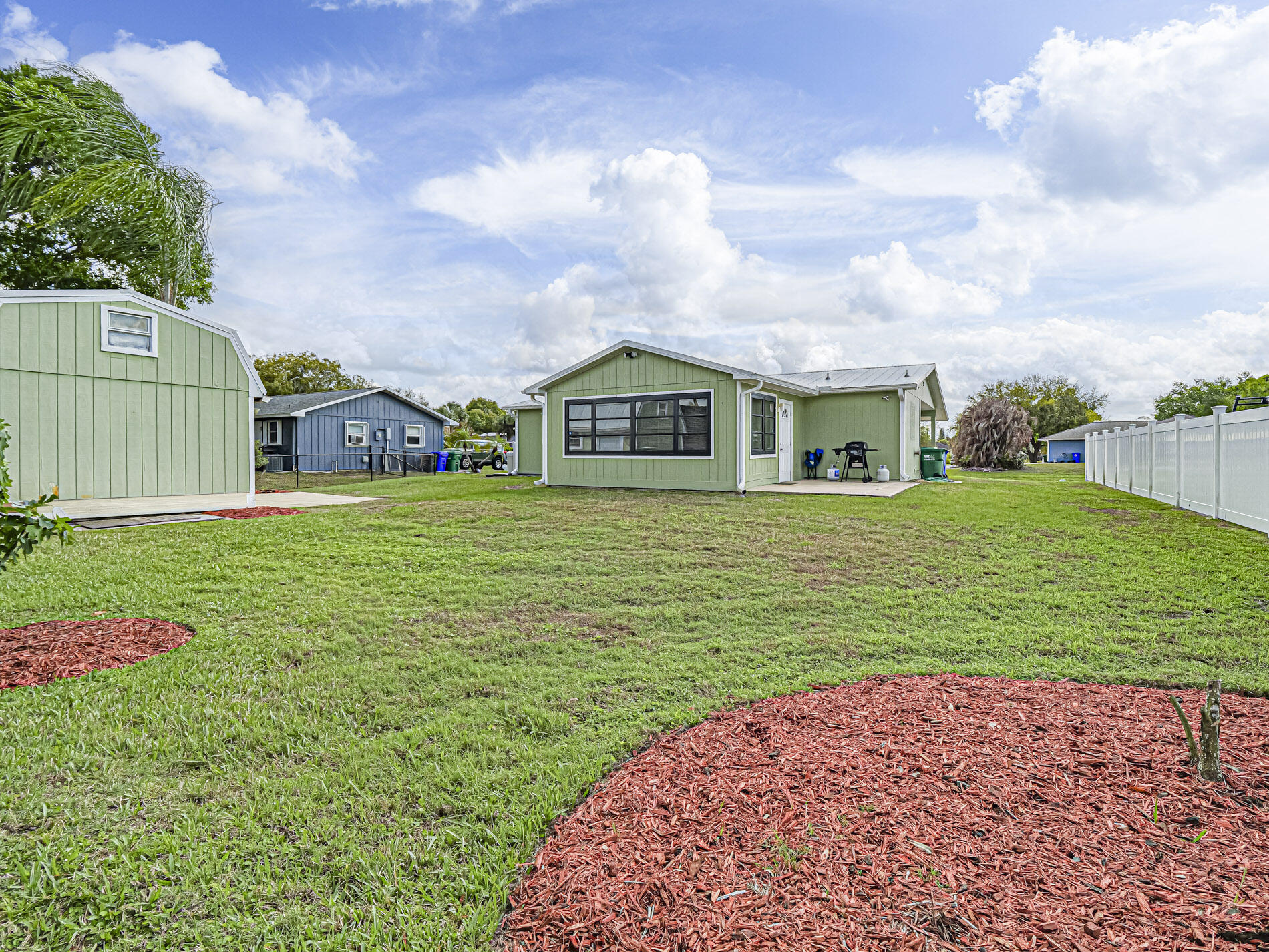 SEBASTIAN HIGHLANDS UNIT 8 - Residential