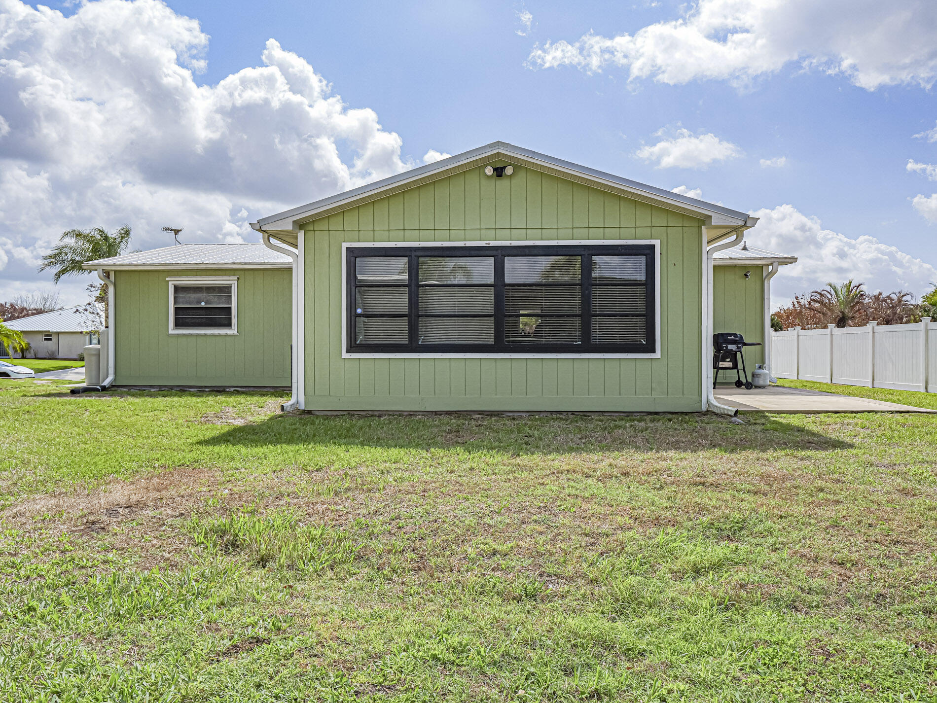 SEBASTIAN HIGHLANDS UNIT 8 - Residential