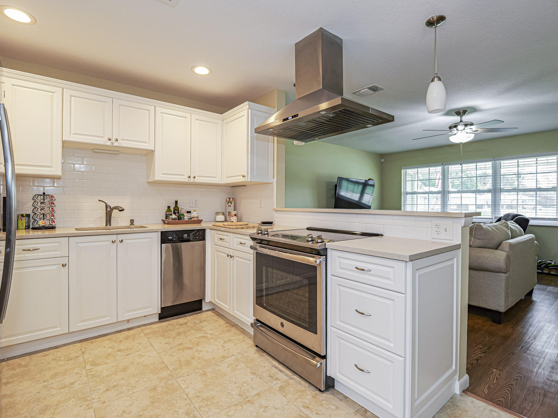 SEBASTIAN HIGHLANDS UNIT 8 - Residential