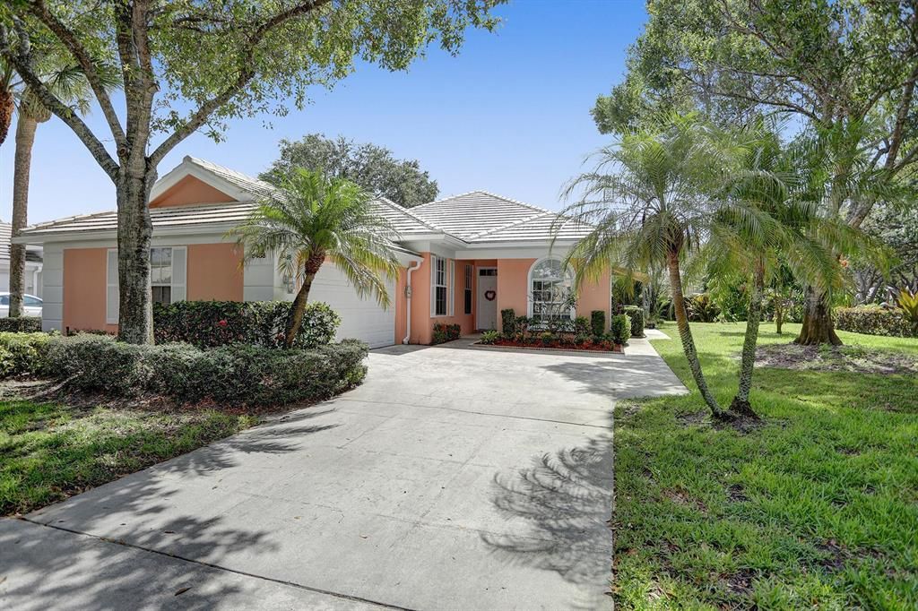 Photo of 8488 Beaconhill Road, Palm Beach Gardens, FL 33410 (MLS # R10856707)