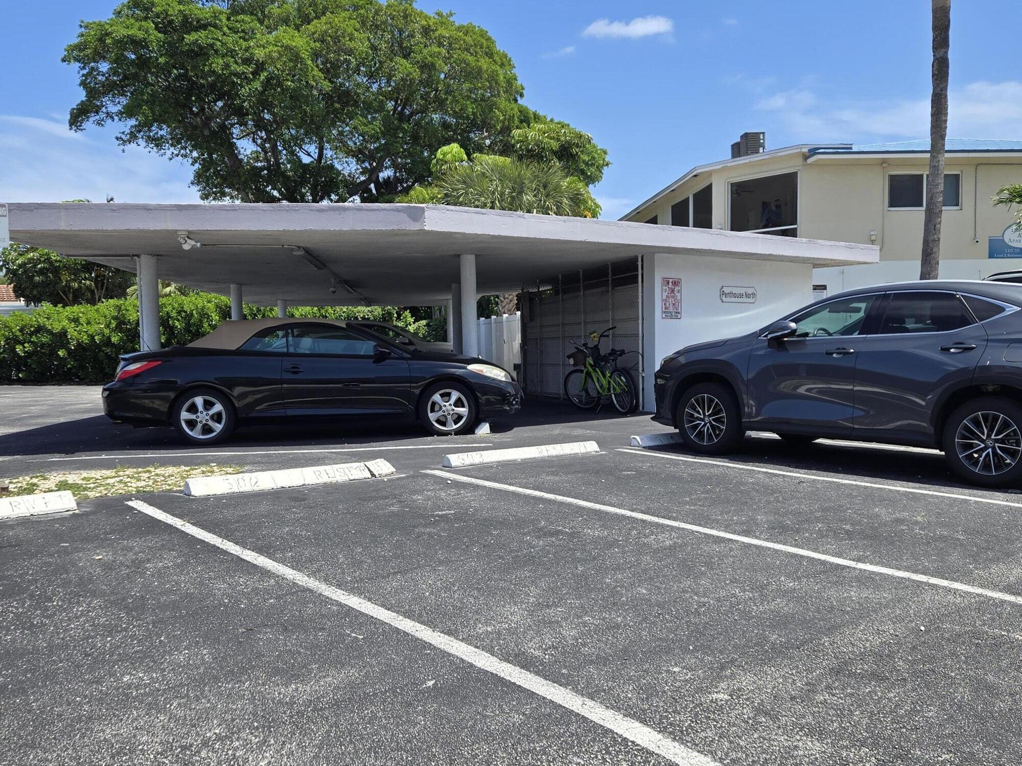 PENTHOUSE NORTH CONDO - Residential