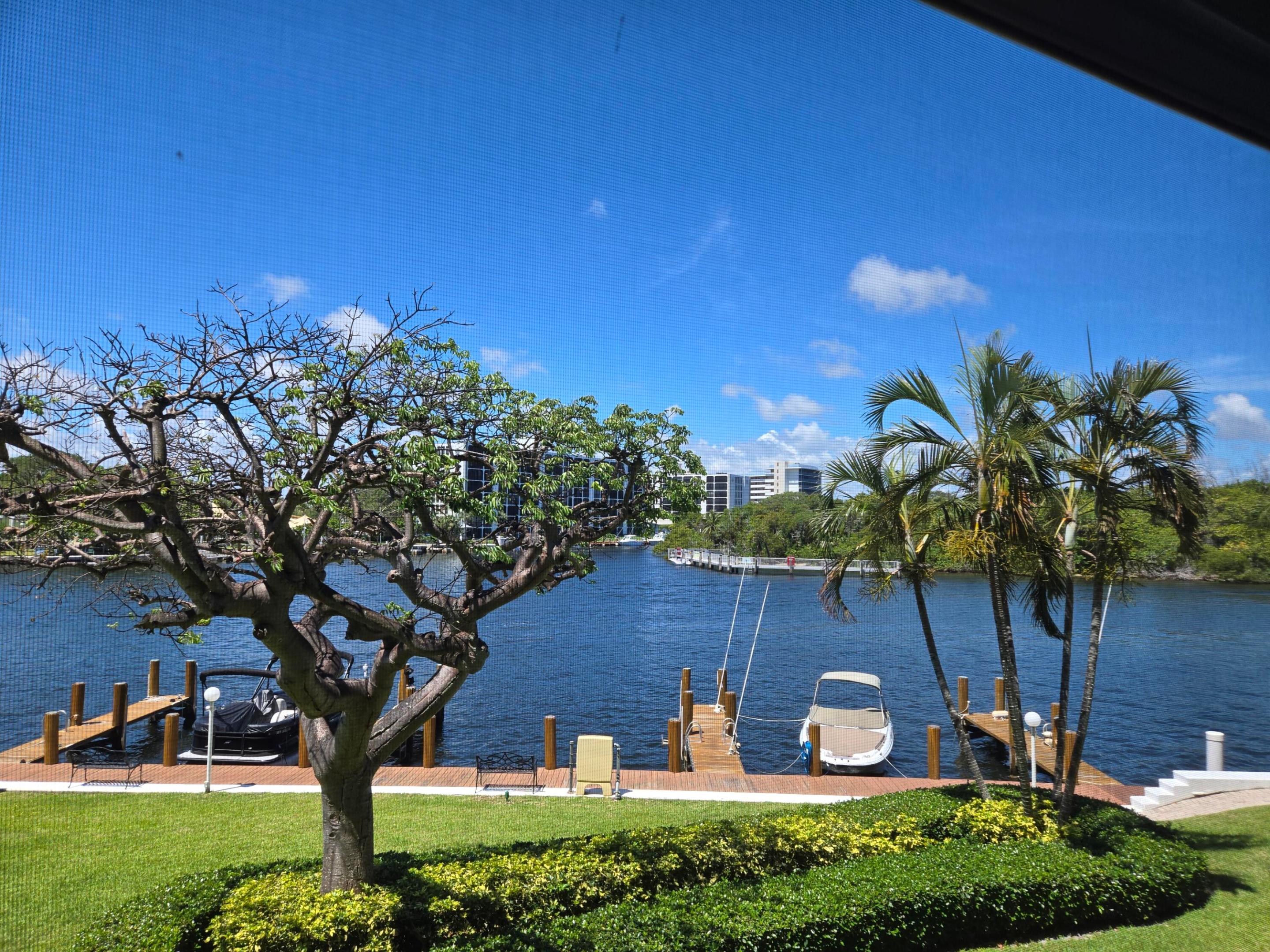 PENTHOUSE NORTH CONDO - Residential