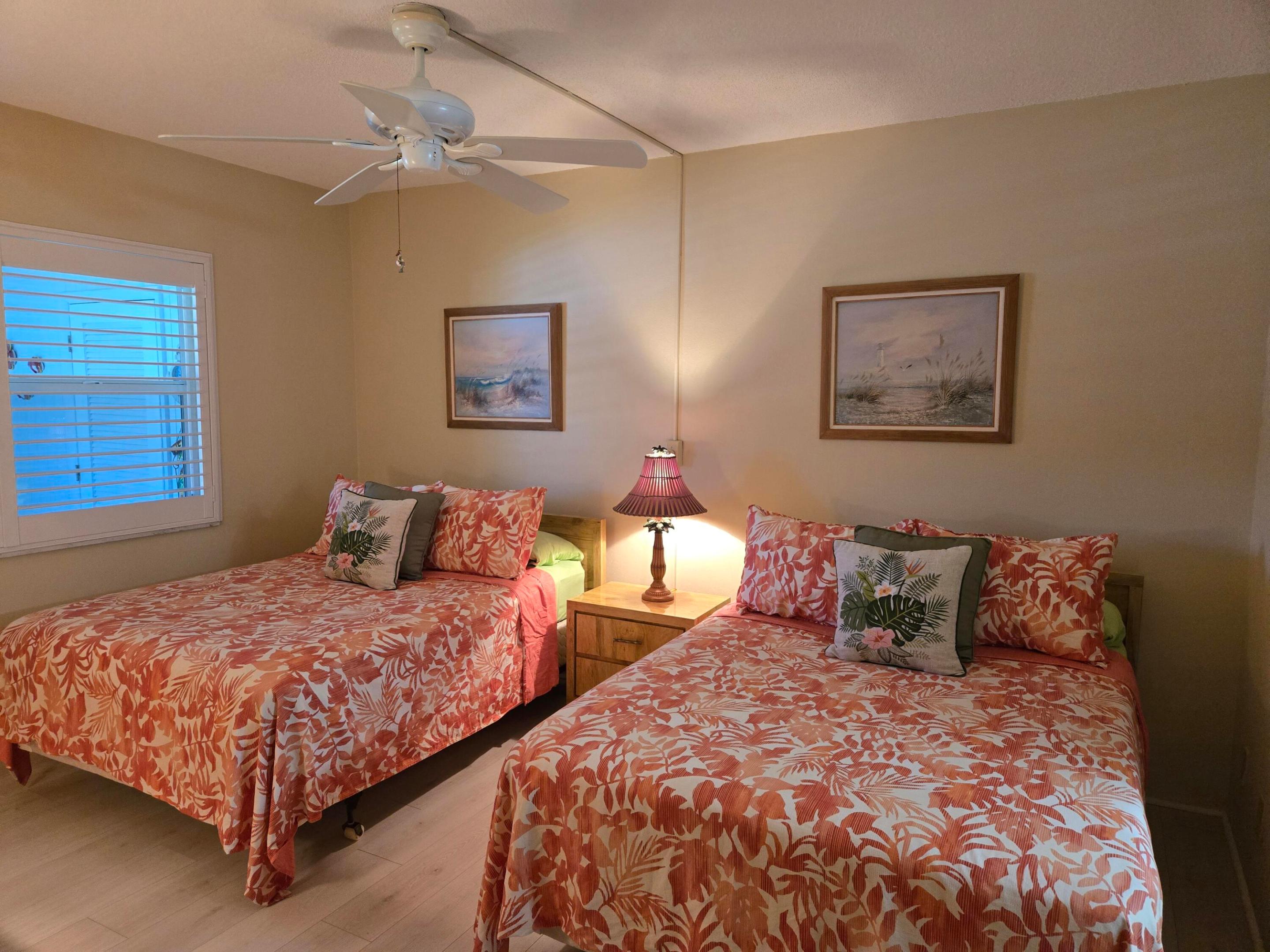 PENTHOUSE NORTH CONDO - Residential