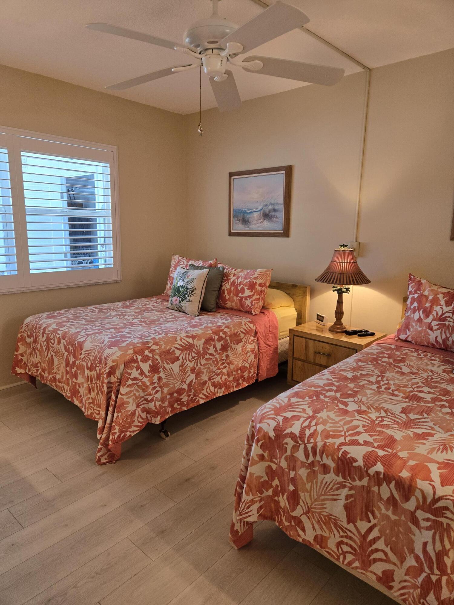 PENTHOUSE NORTH CONDO - Residential