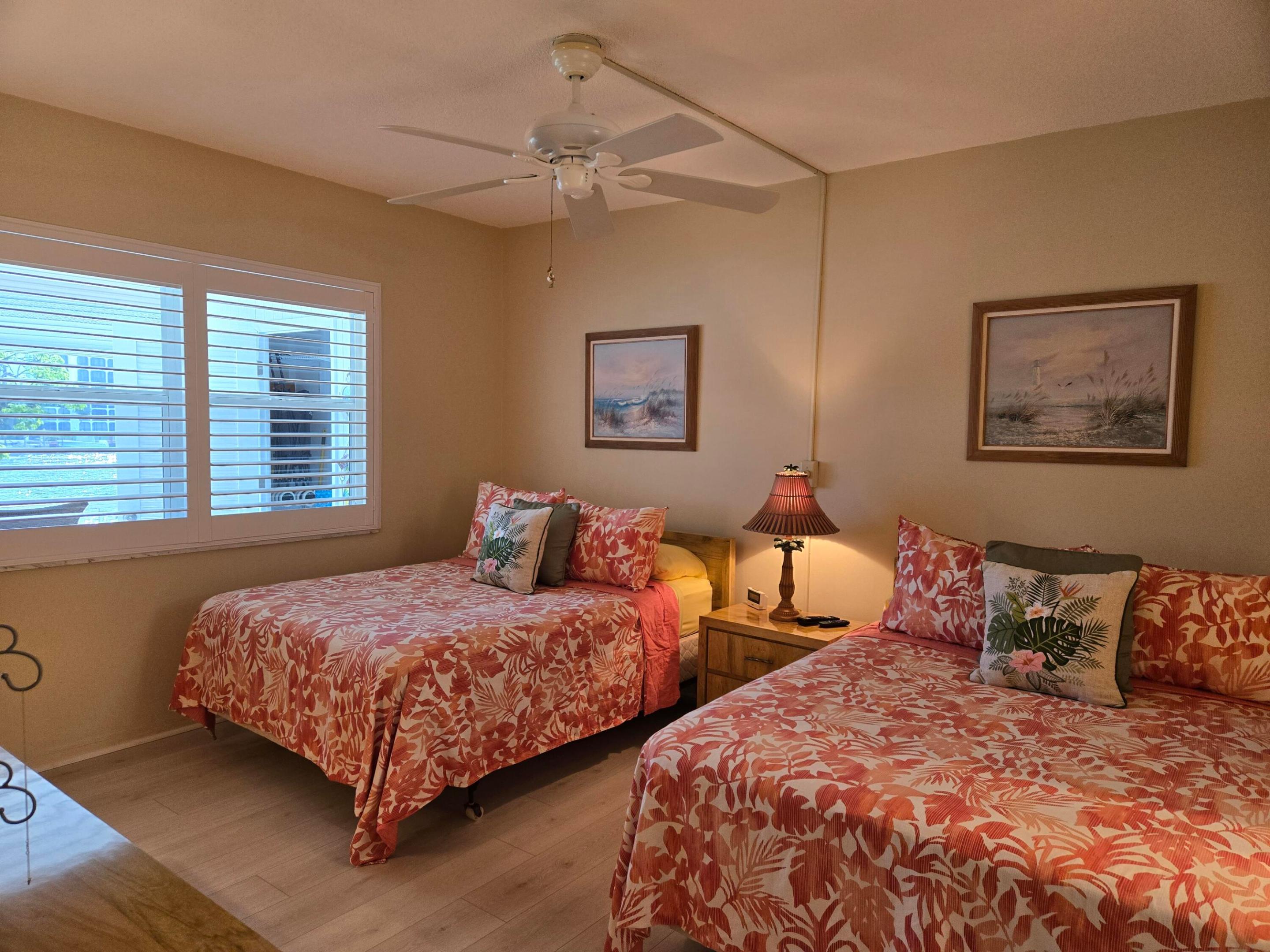 PENTHOUSE NORTH CONDO - Residential