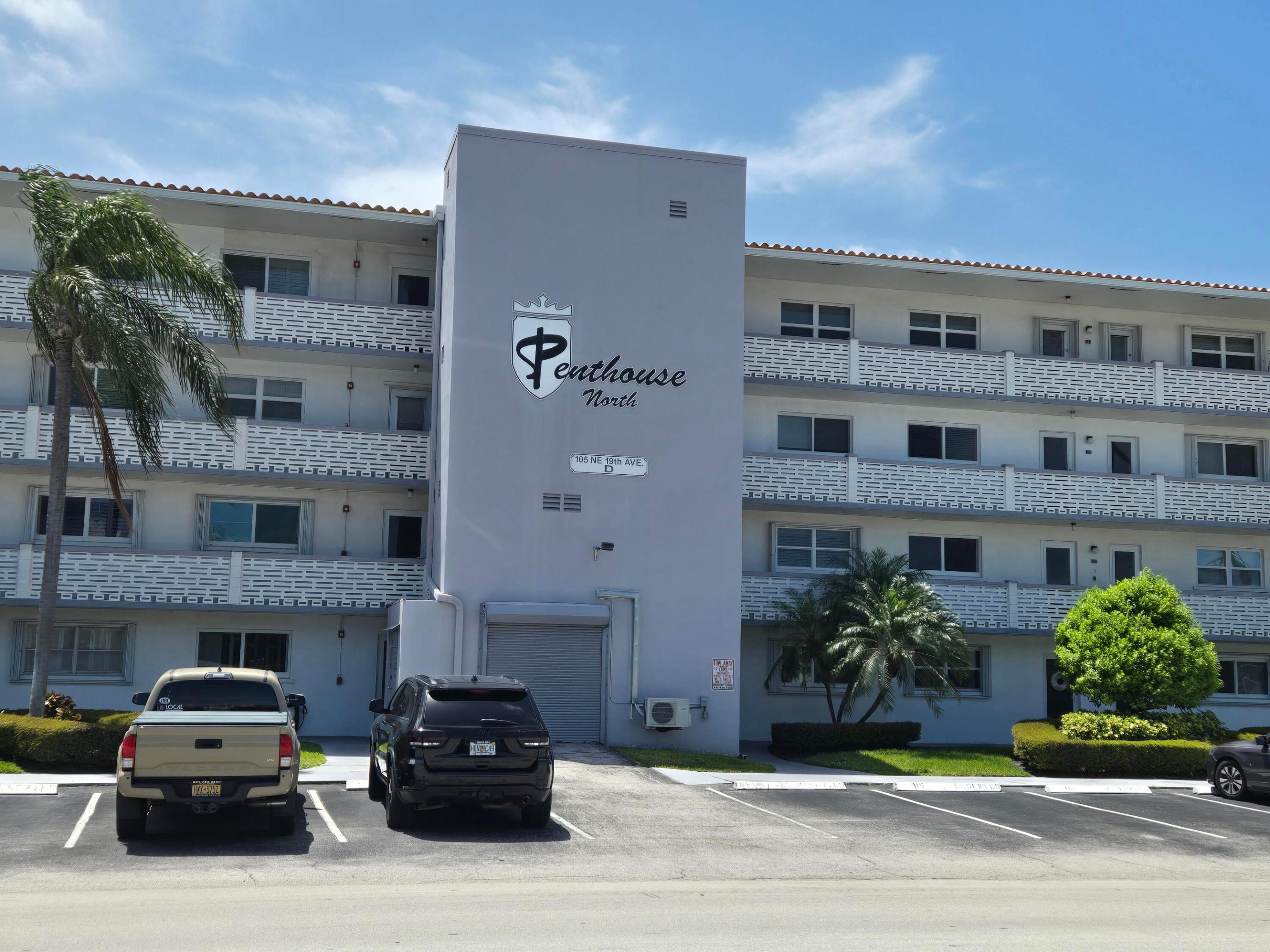 PENTHOUSE NORTH CONDO - Residential