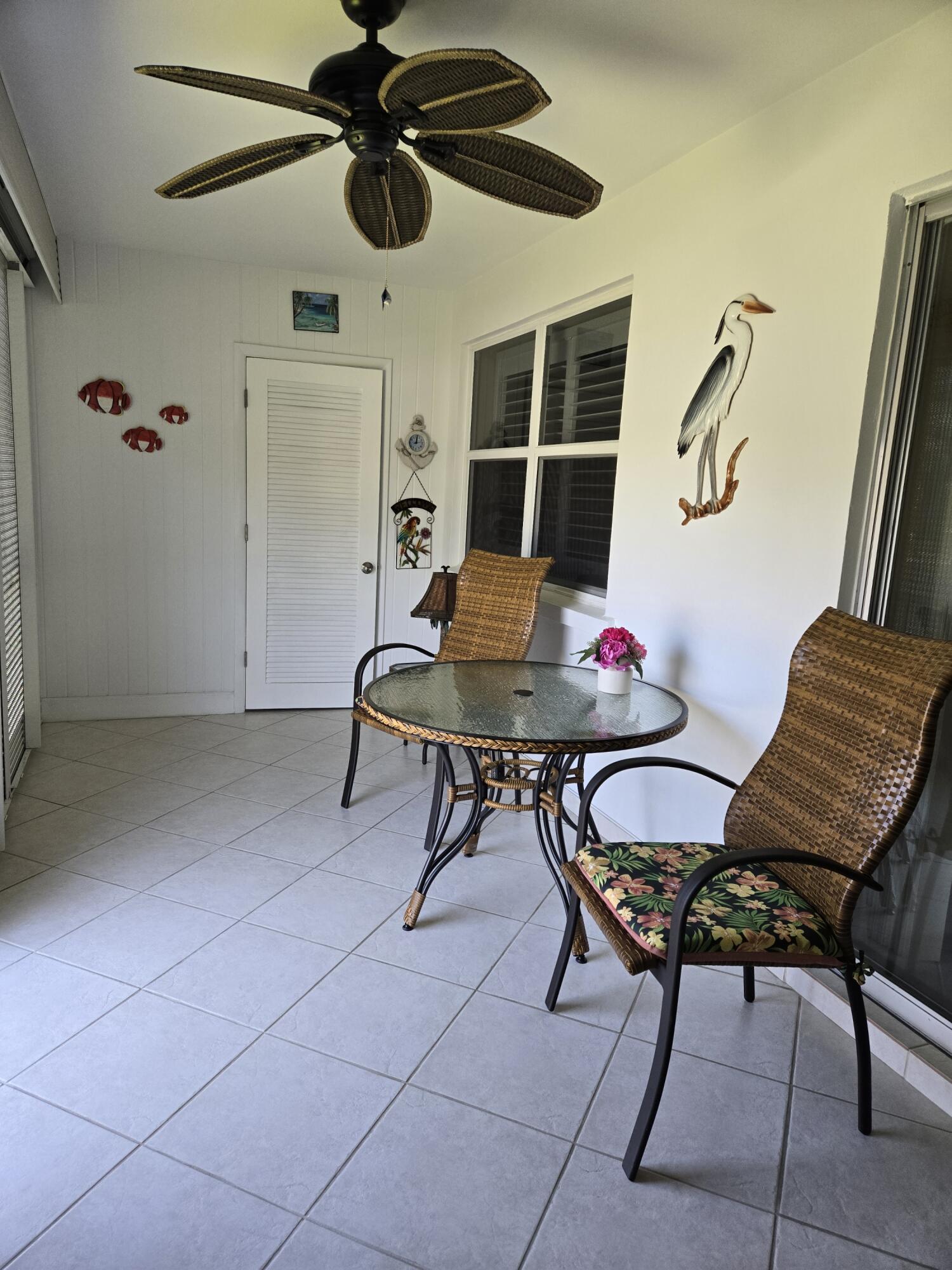 PENTHOUSE NORTH CONDO - Residential