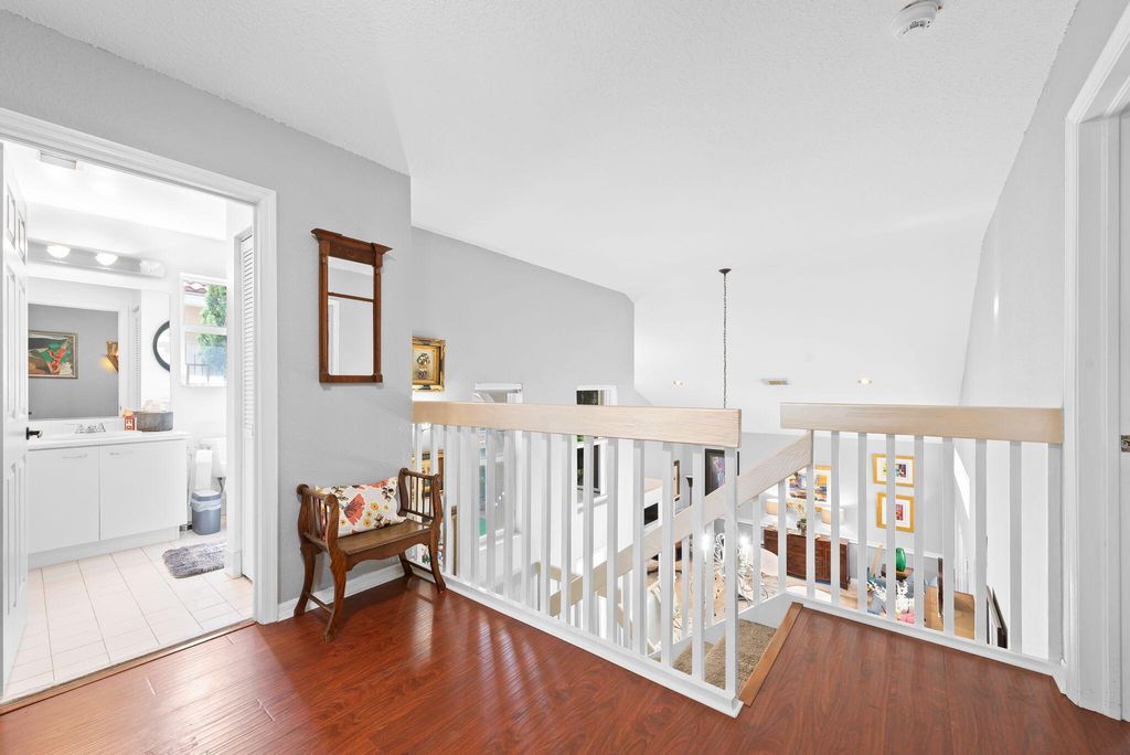 Photo of 1140 Linden Street, Hollywood, FL 33019 (MLS # B26008203)