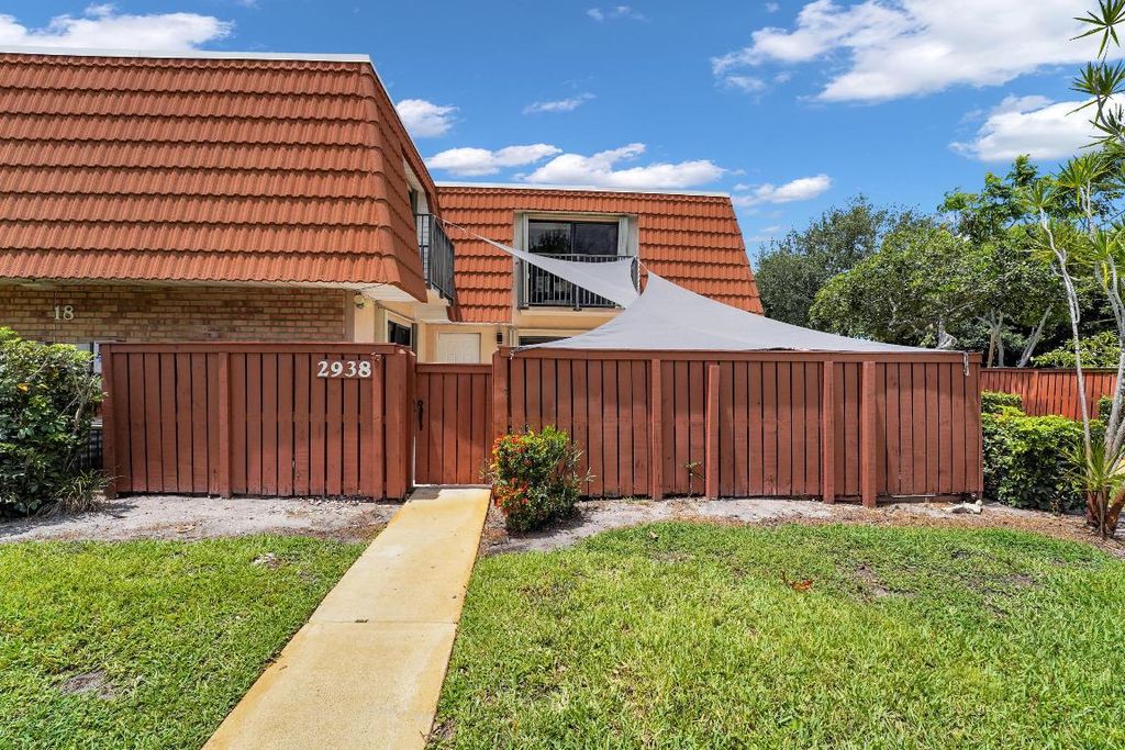 Photo of 2938 SW 12 Street, Deerfield Beach, FL 33442 (MLS # R11155736)