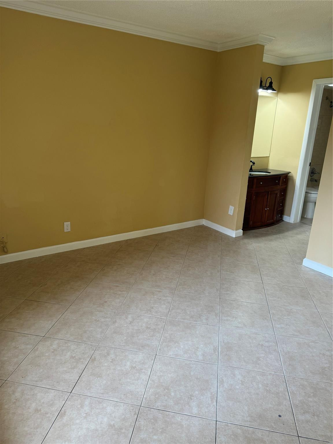 LAKES OF JACARANDA CONDO - Residential Lease