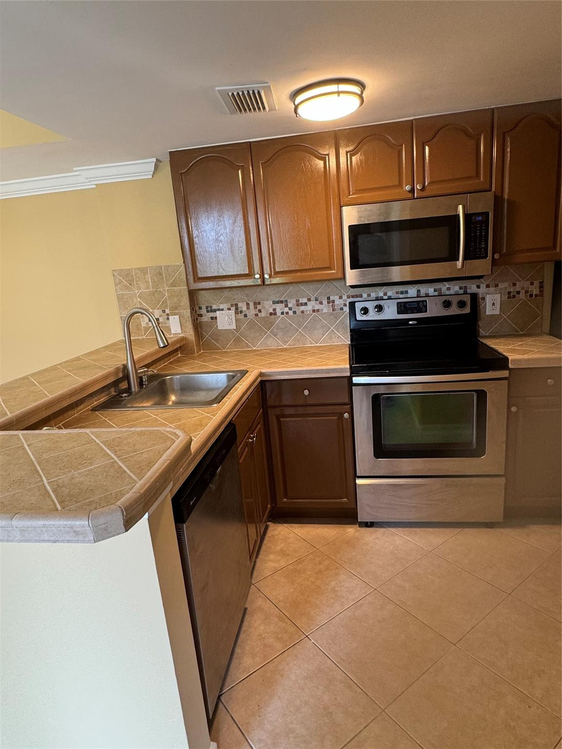 LAKES OF JACARANDA CONDO - Residential Lease