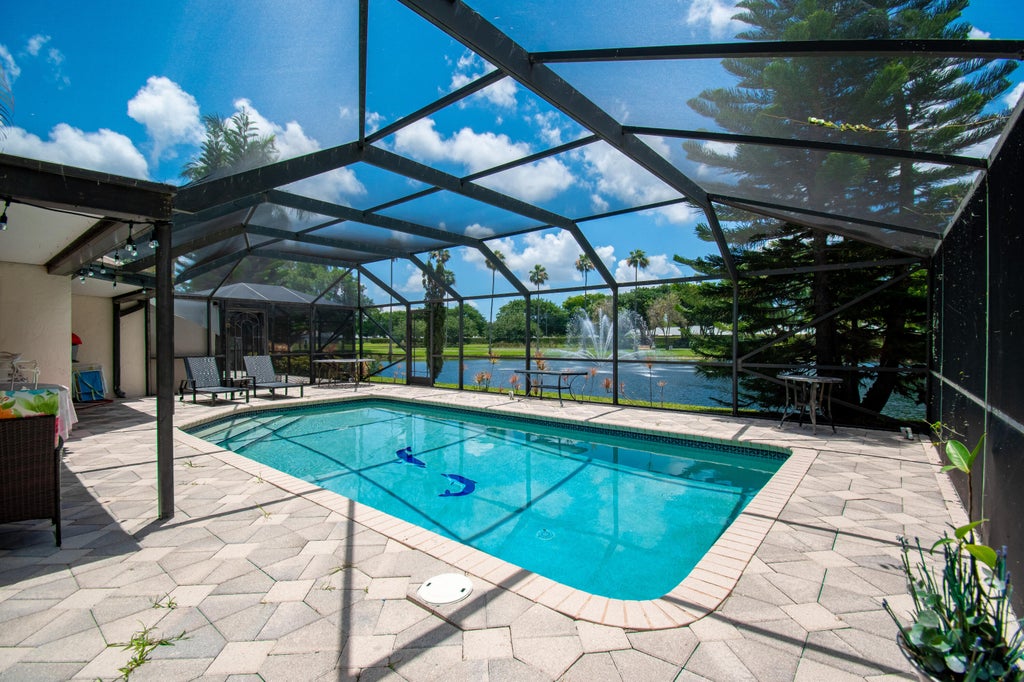 Photo of 9708 Erica Court, Boca Raton, FL 33496 (MLS # B26046376)