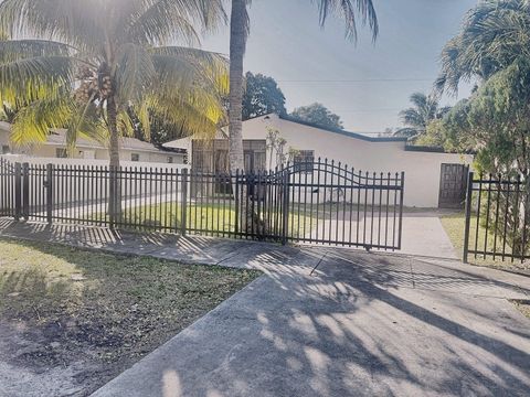 1728 NW 114th Street Miami FL 33167