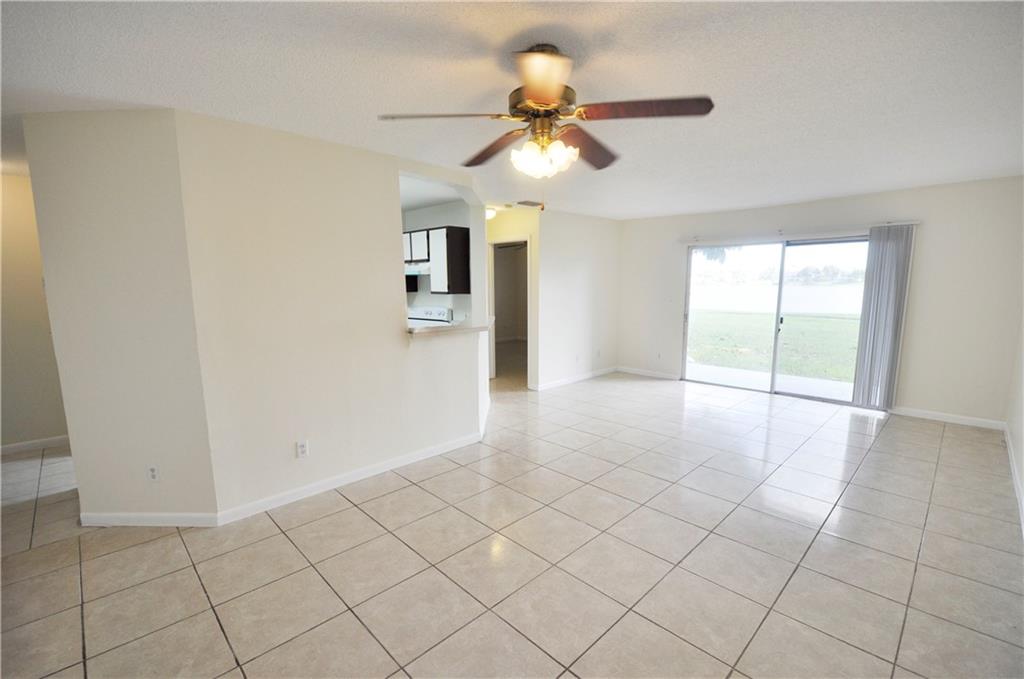 SUMMER LAKE CONDO - Residential