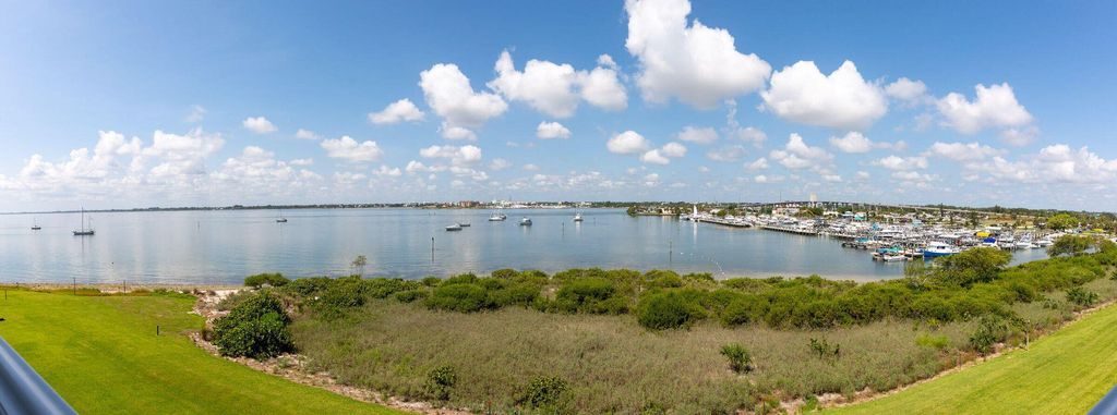 Photo of 31 Harbour Isle Drive W #303, Fort Pierce, FL 34949 (MLS # R10953290)