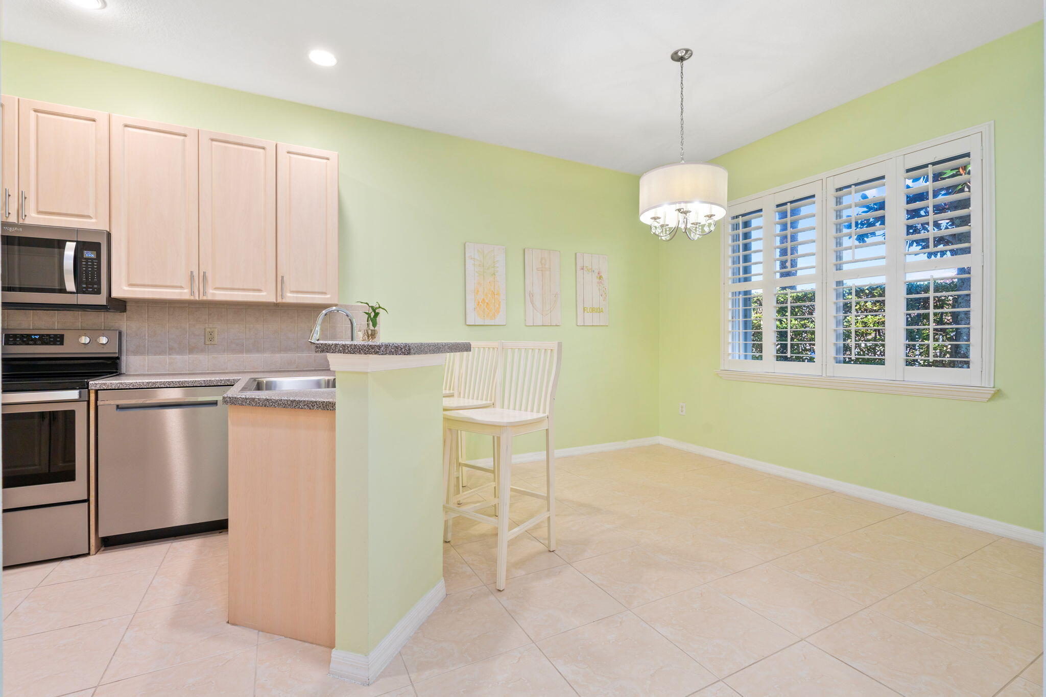 MARINER BAY - Residential