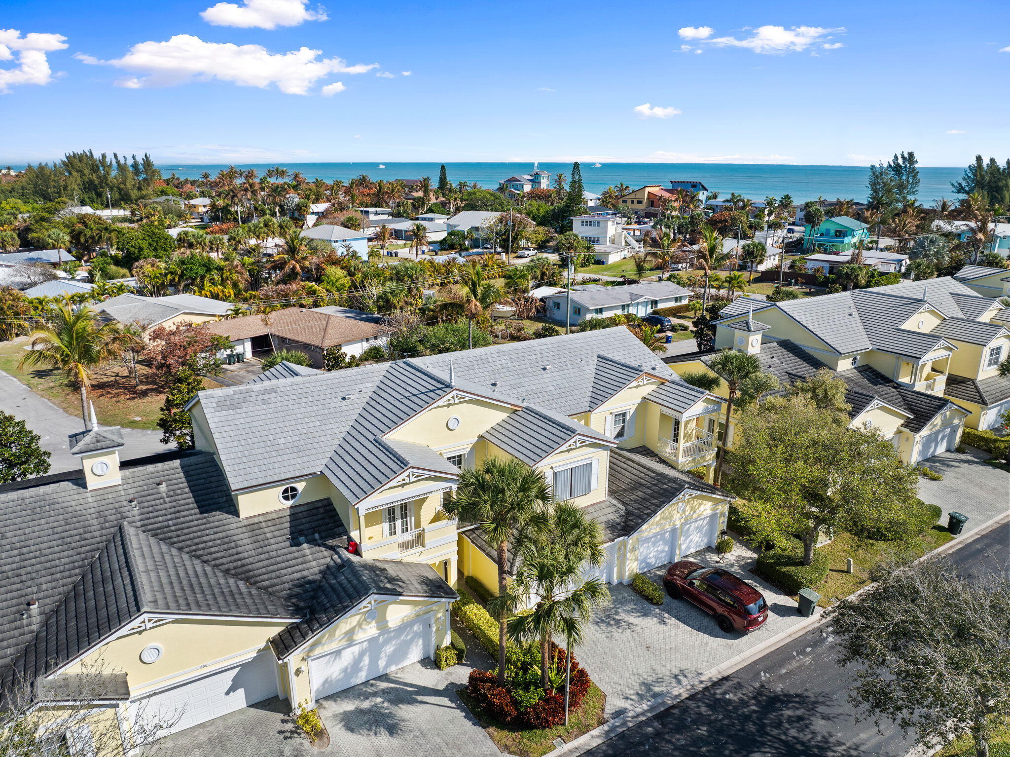 MARINER BAY - Residential