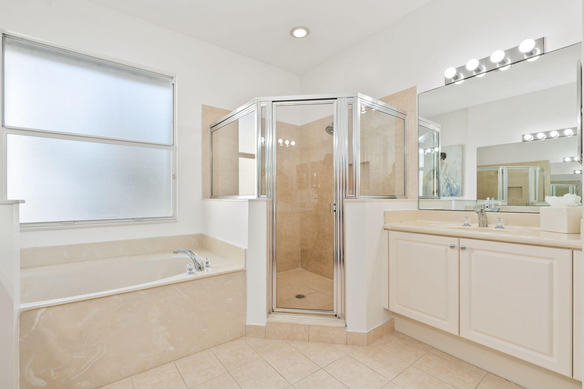 MARINER BAY - Residential