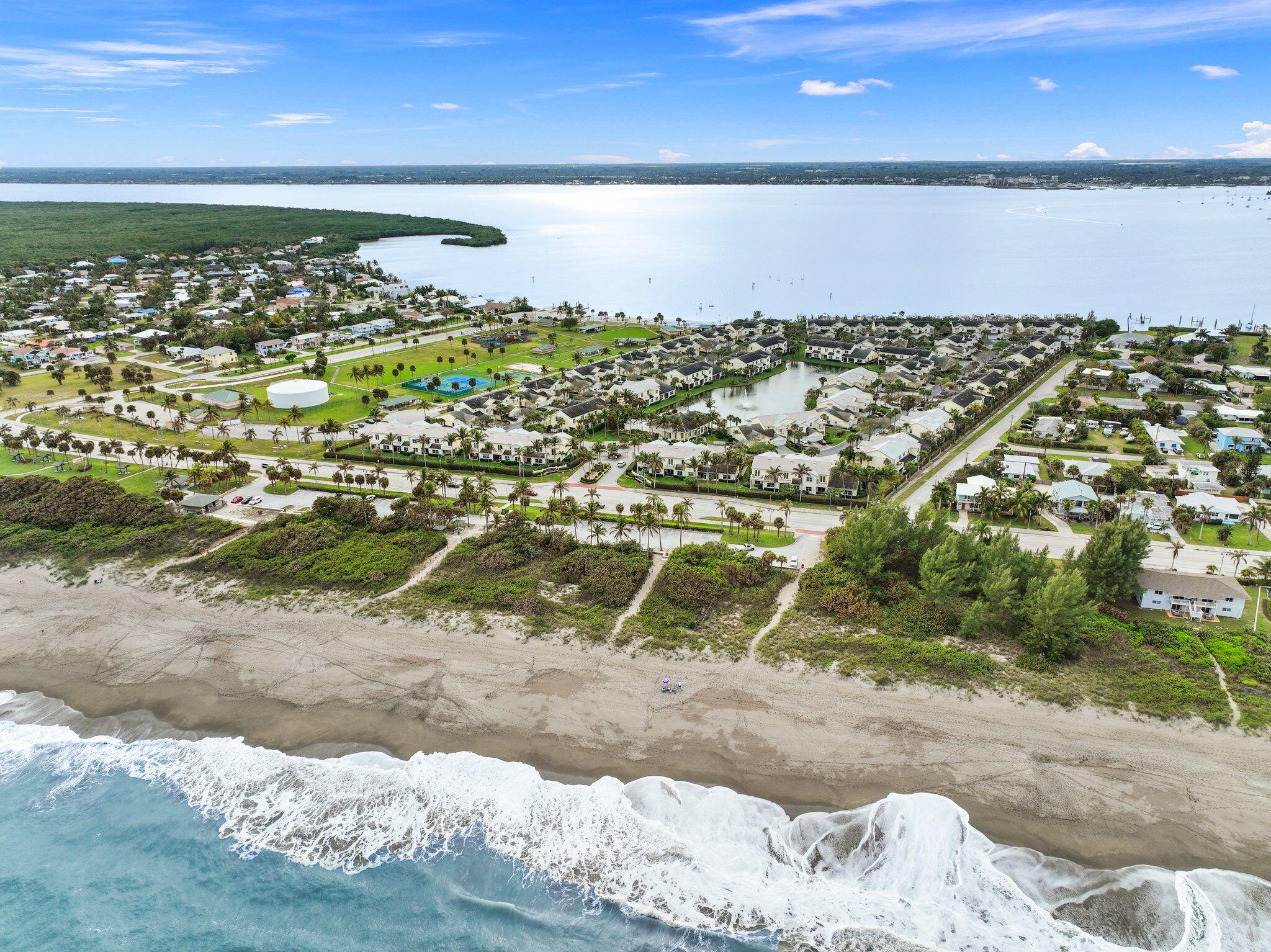 MARINER BAY - Residential