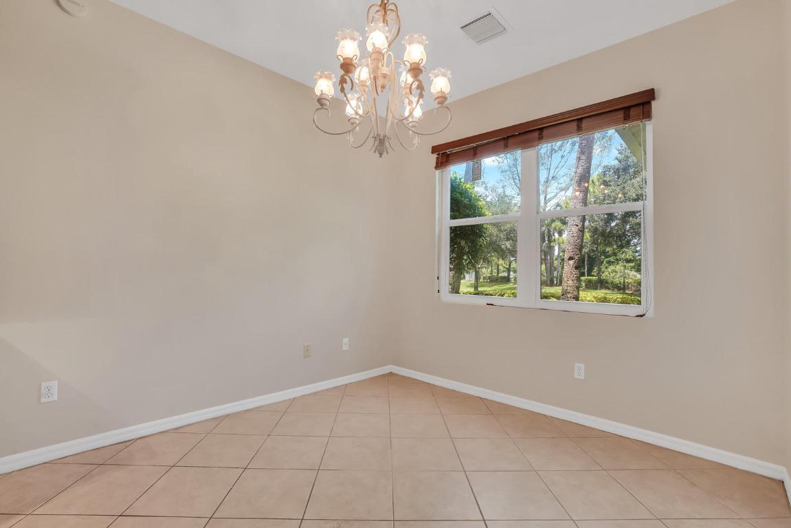 SEMINOLE ESTATES & TOWNHOMES - Residential