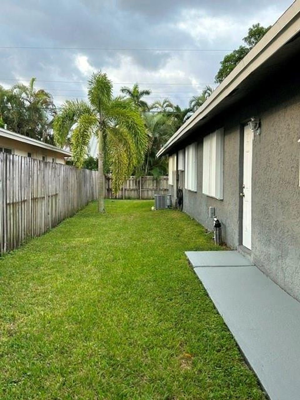Photo of 432 NE 23rd Street, Wilton Manors, FL 33305 (MLS # F10544973)